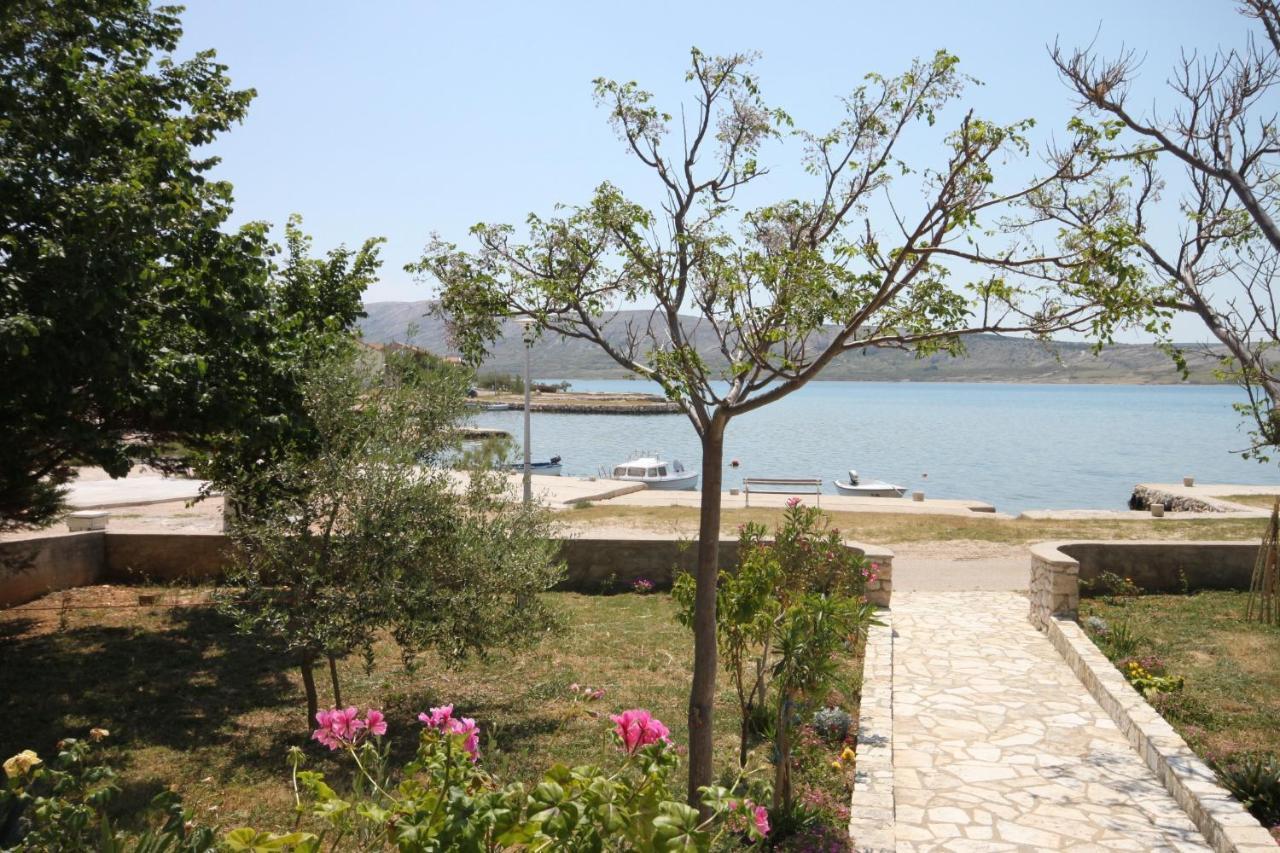 Apartments By The Sea Kustici, Pag - 6355 Extérieur photo