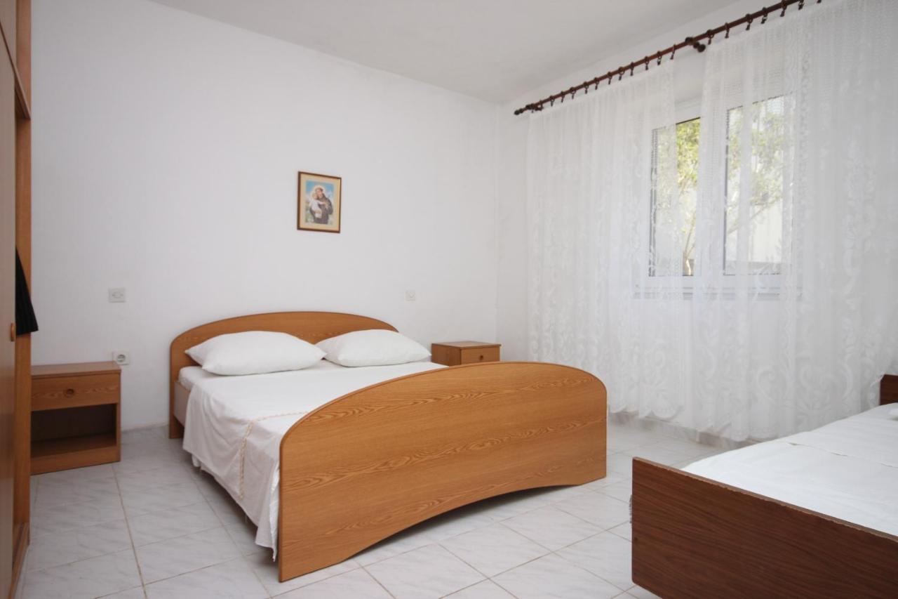 Apartments By The Sea Kustici, Pag - 6355 Extérieur photo