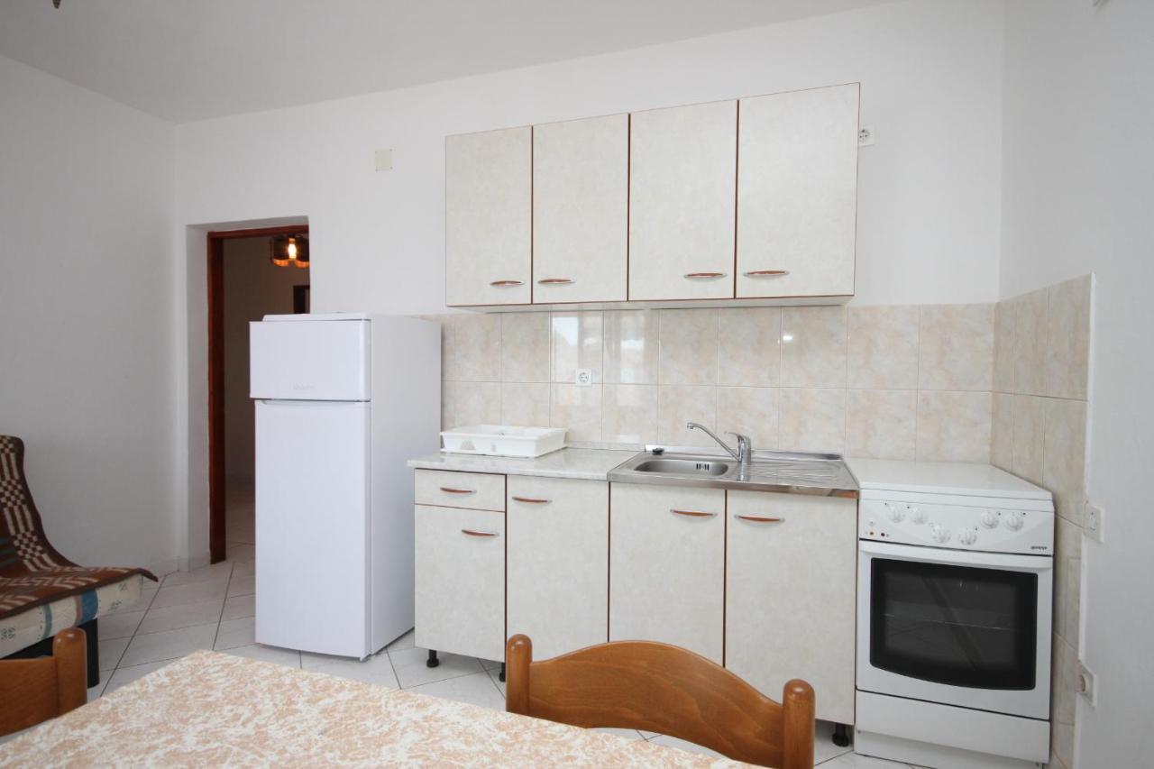 Apartments By The Sea Kustici, Pag - 6355 Extérieur photo